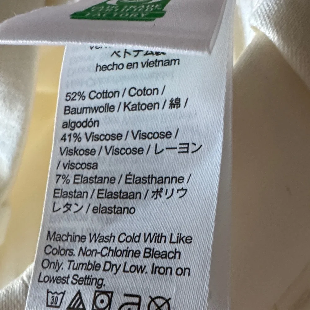 NWT J. Crew Sydney Wide-Leg High-Rise White Dress Pants With Bi-Flex Stretch, 4. - Picture 9 of 12